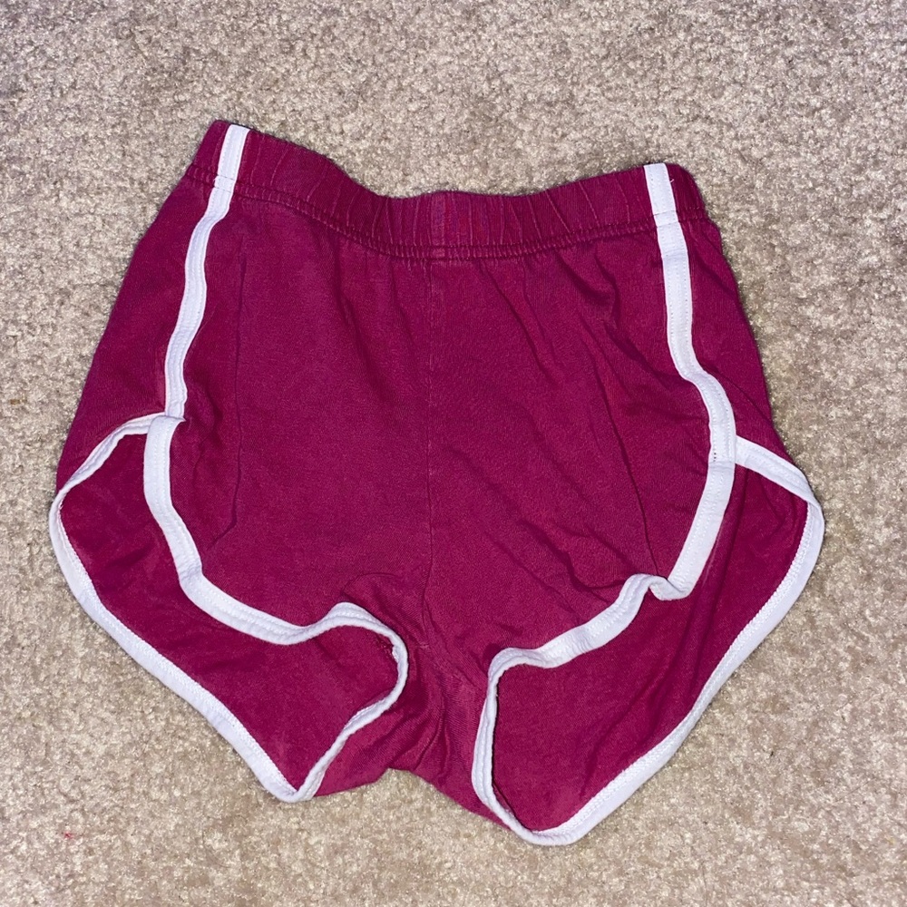 Live love dance by Aeropostale shorts!